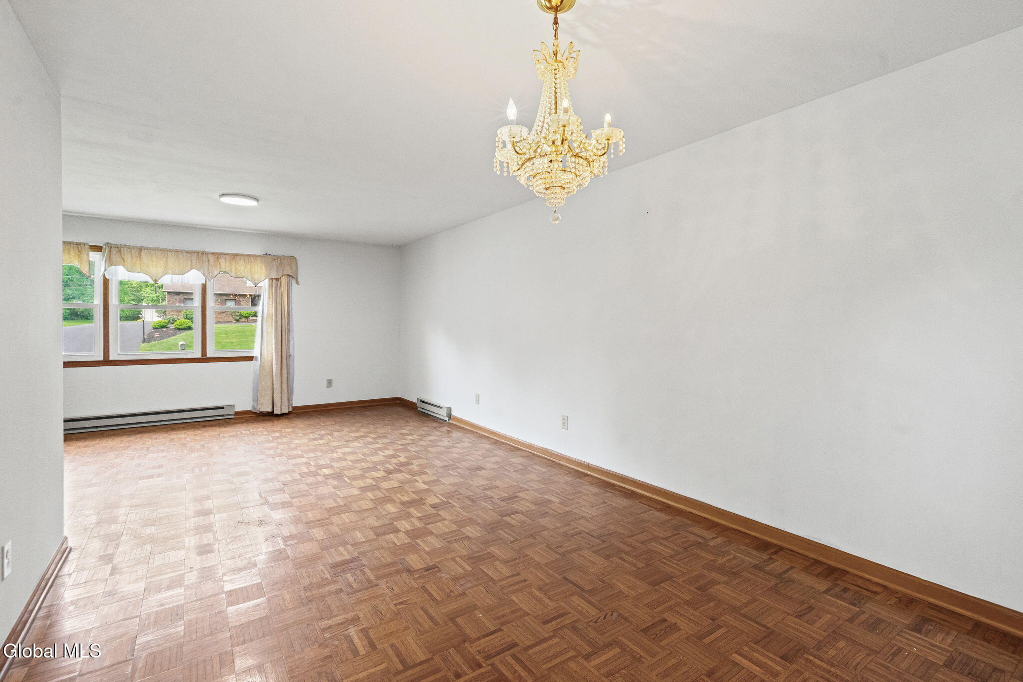 756 Hampshire Seat Niskayuna NY 12309