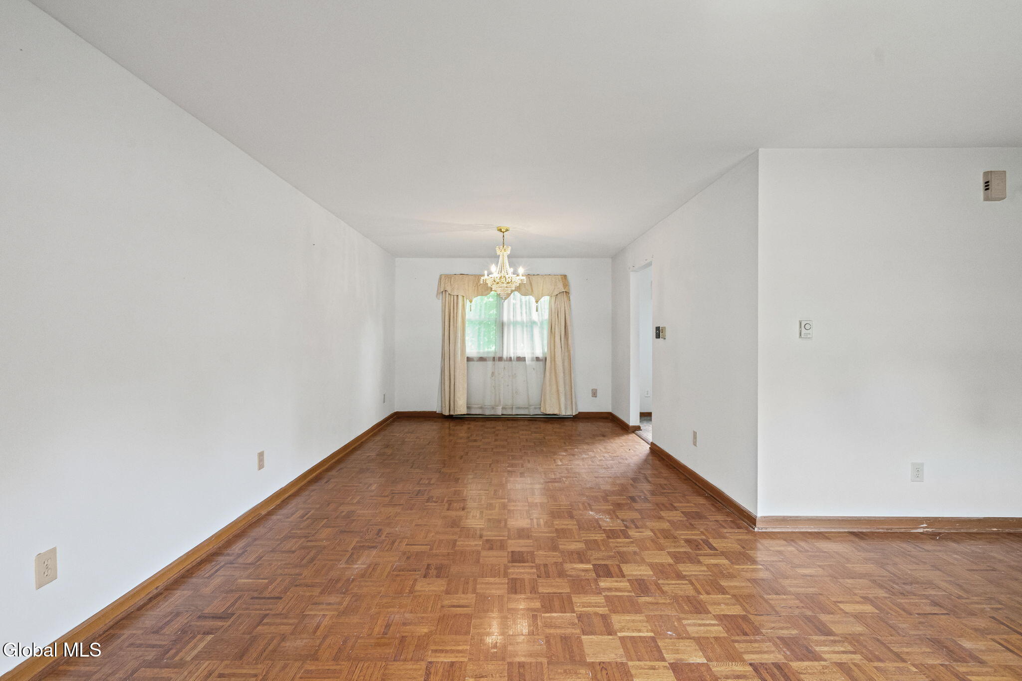 756 Hampshire Seat Niskayuna NY 12309