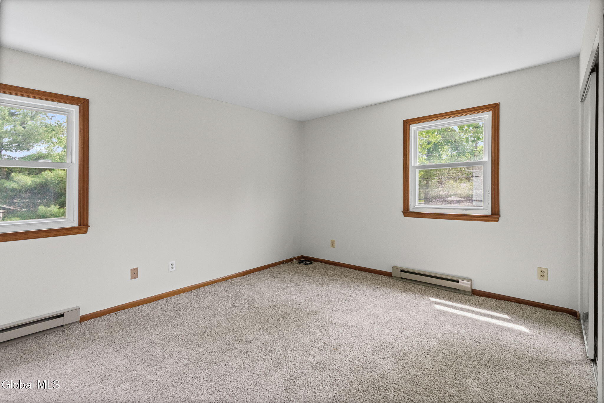 756 Hampshire Seat Niskayuna NY 12309