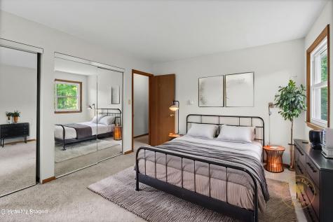 756 Hampshire Seat Niskayuna NY 12309