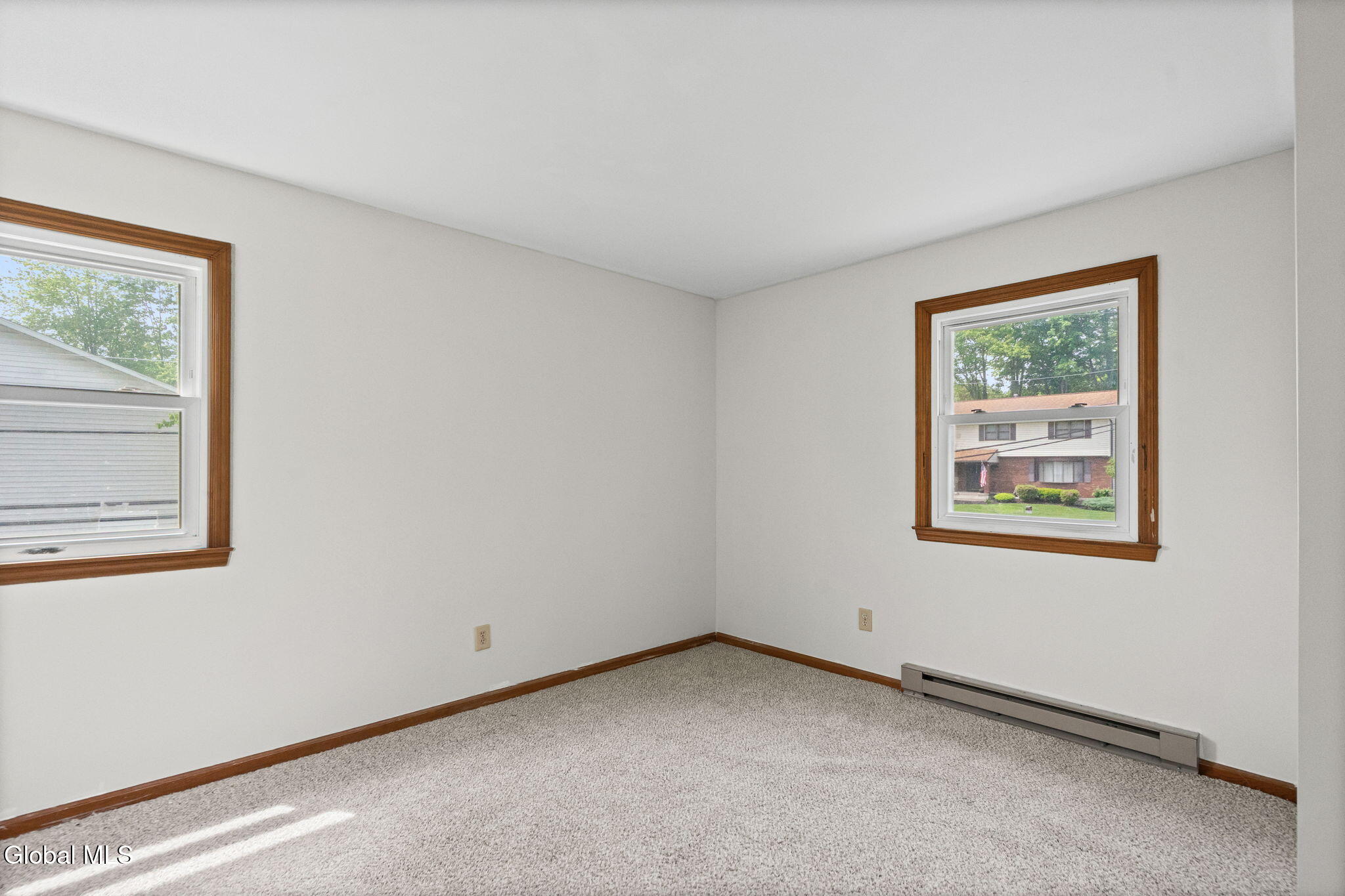 756 Hampshire Seat Niskayuna NY 12309