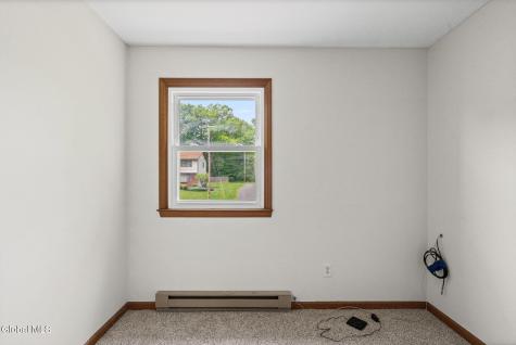 756 Hampshire Seat Niskayuna NY 12309