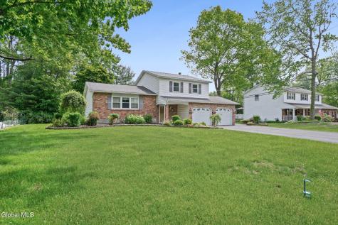 756 Hampshire Seat Niskayuna NY 12309