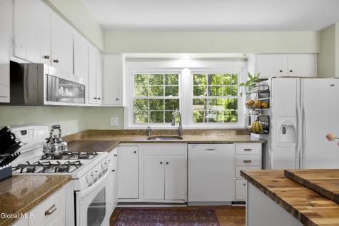 22 Shetland Drive Delmar NY 12054