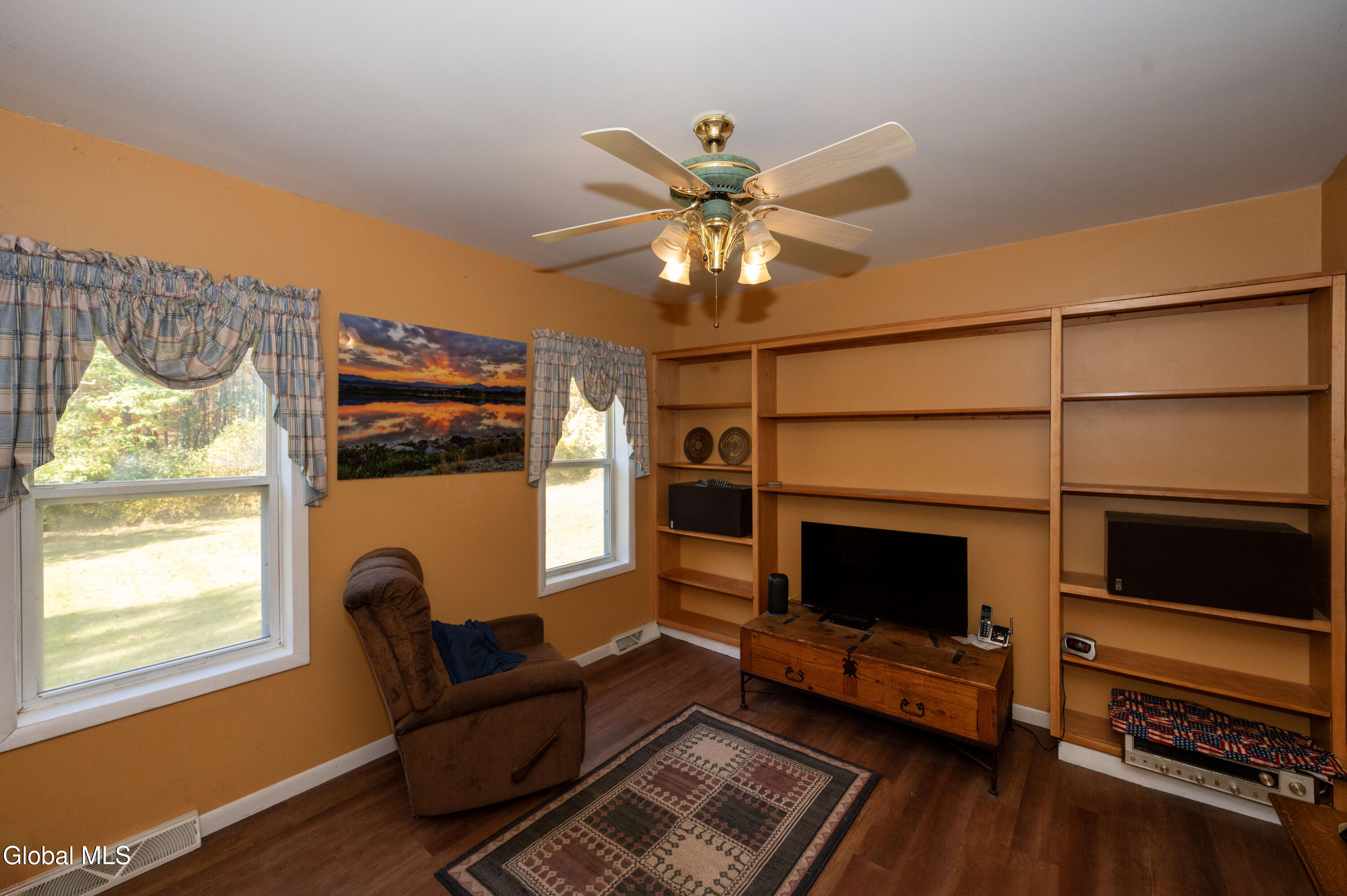 829 Middle Street Niskayuna NY 12309
