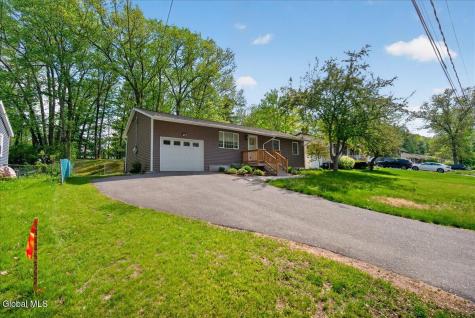 65 Curt Boulevard Saratoga Springs NY 12866
