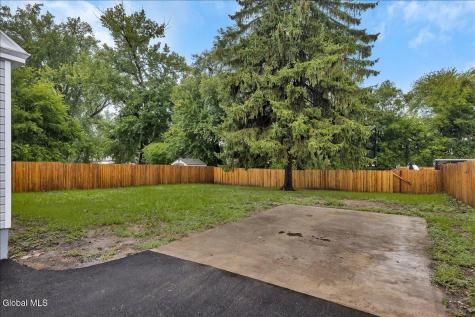 40 Killean Park Colonie NY 12205