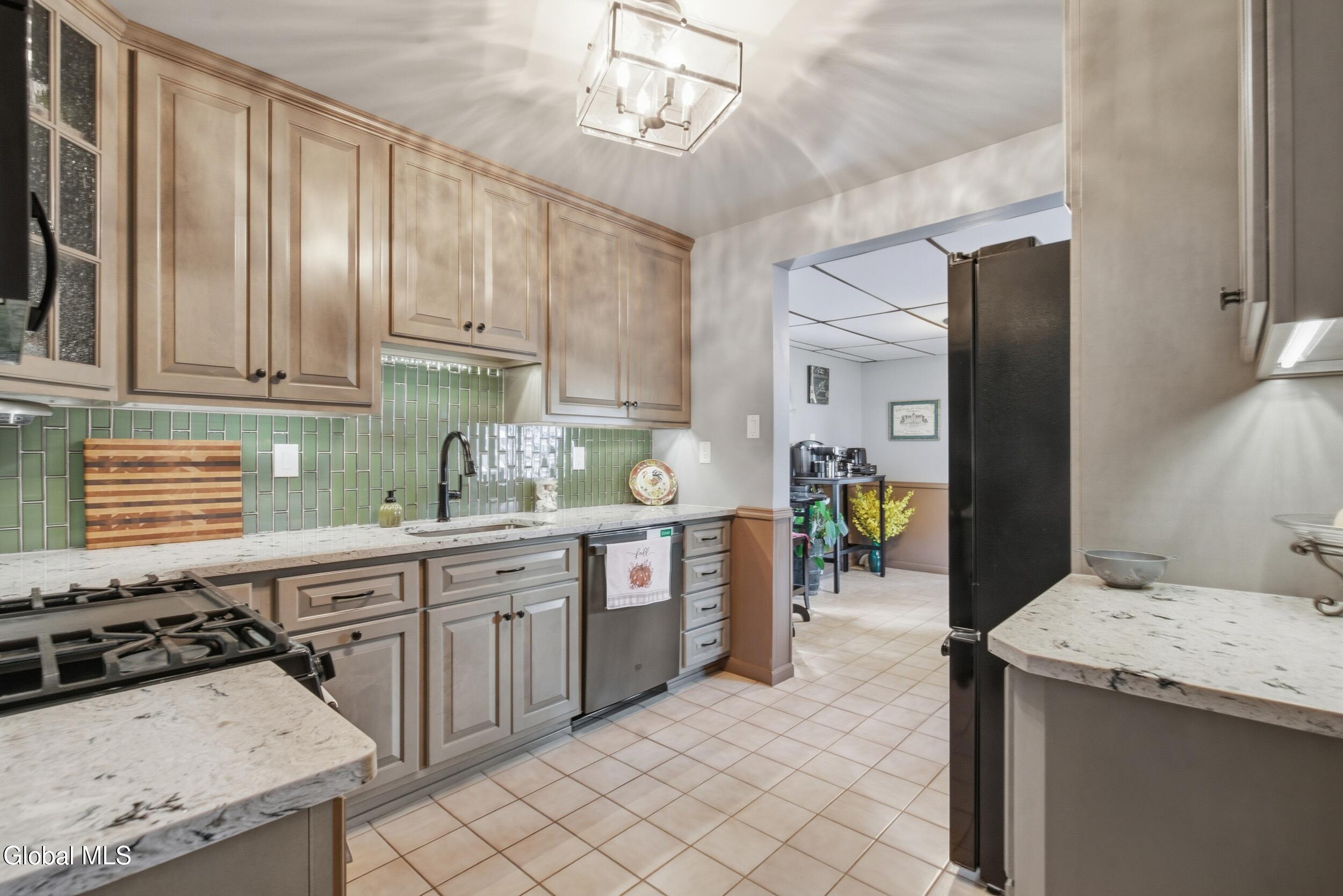 2012 Patton Drive Schenectady NY 12303