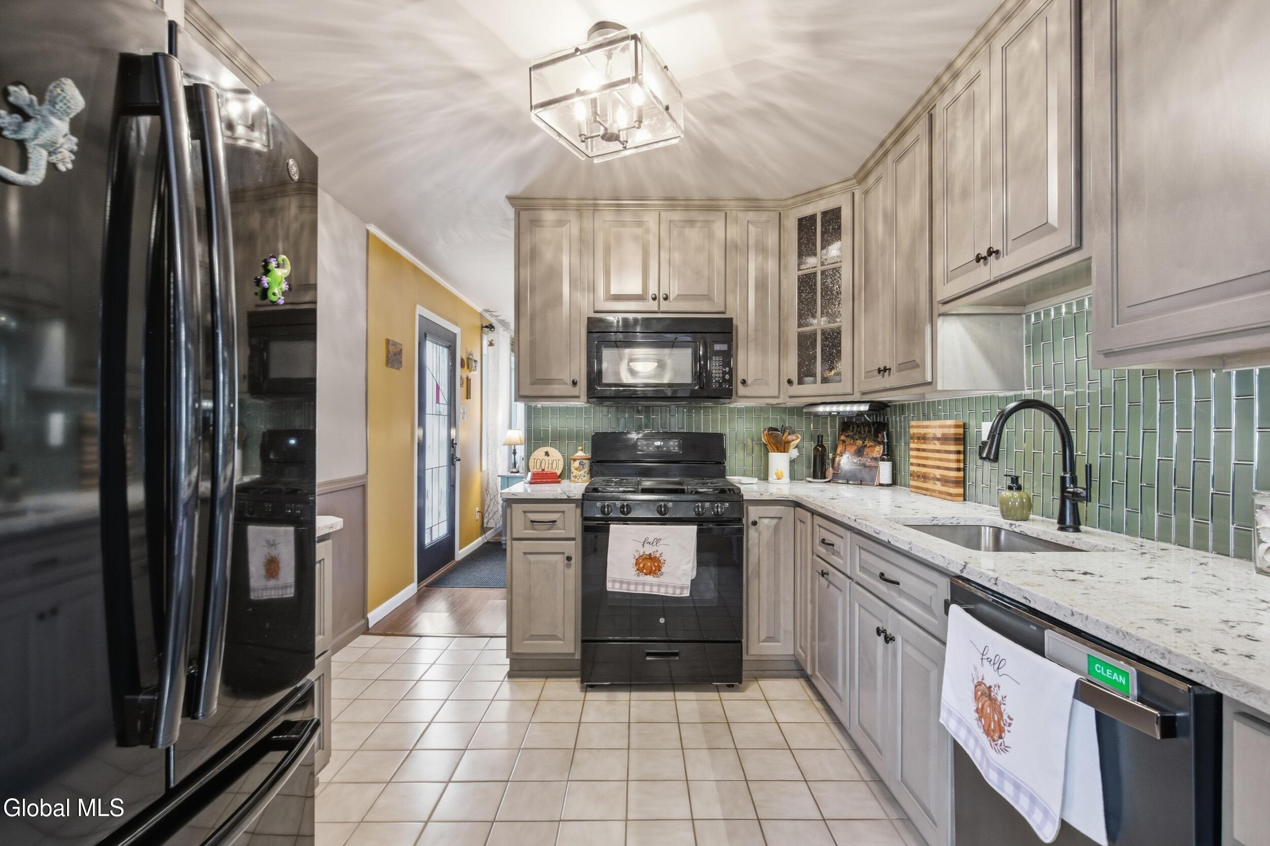 2012 Patton Drive Schenectady NY 12303