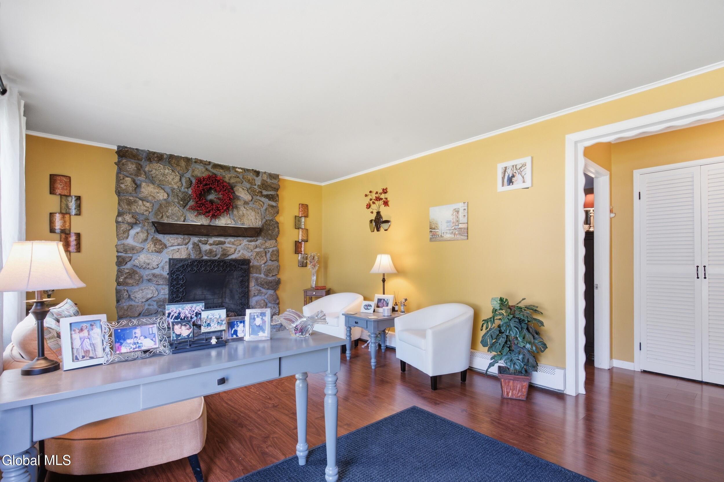 2012 Patton Drive Schenectady NY 12303