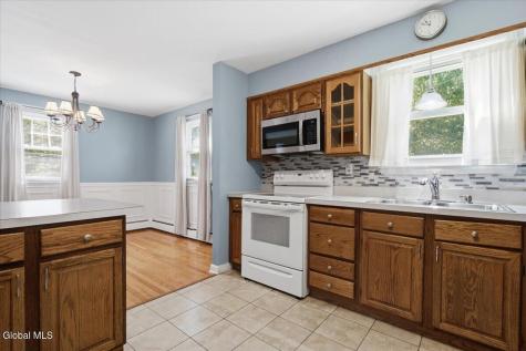 1 Hillview Court Wynantskill NY 12198