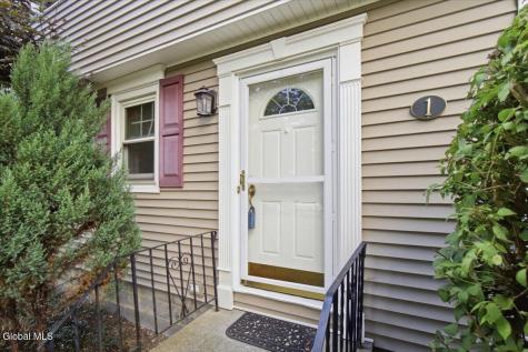 1 Hillview Court Wynantskill NY 12198