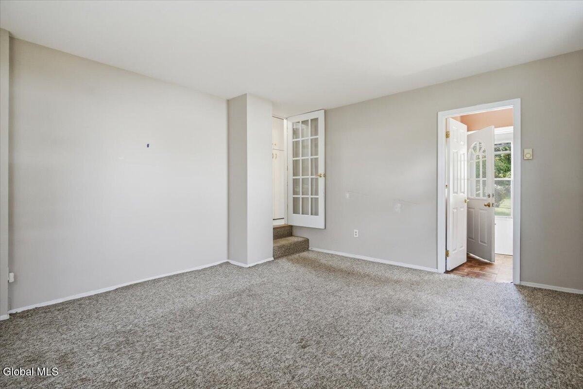 1 Hillview Court Wynantskill NY 12198