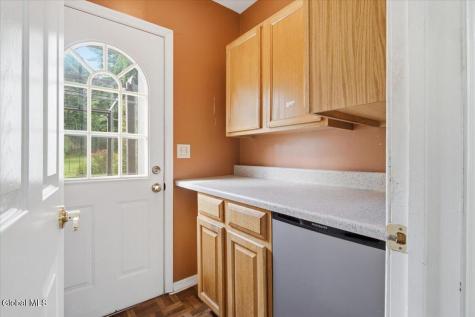1 Hillview Court Wynantskill NY 12198