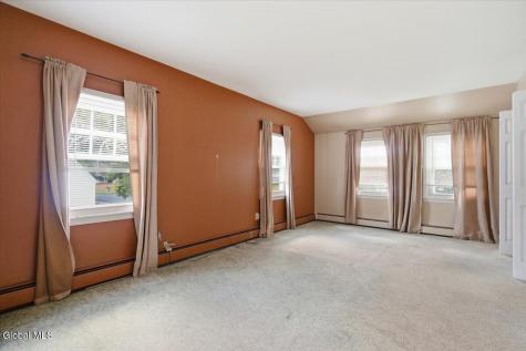 1 Hillview Court Wynantskill NY 12198