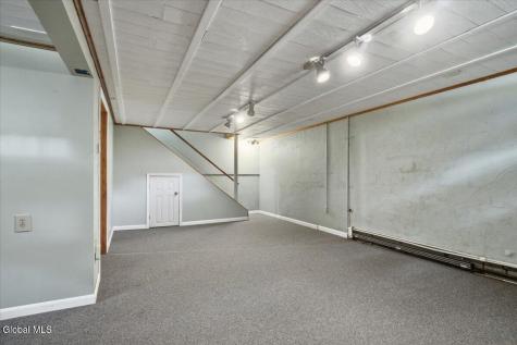 1 Hillview Court Wynantskill NY 12198