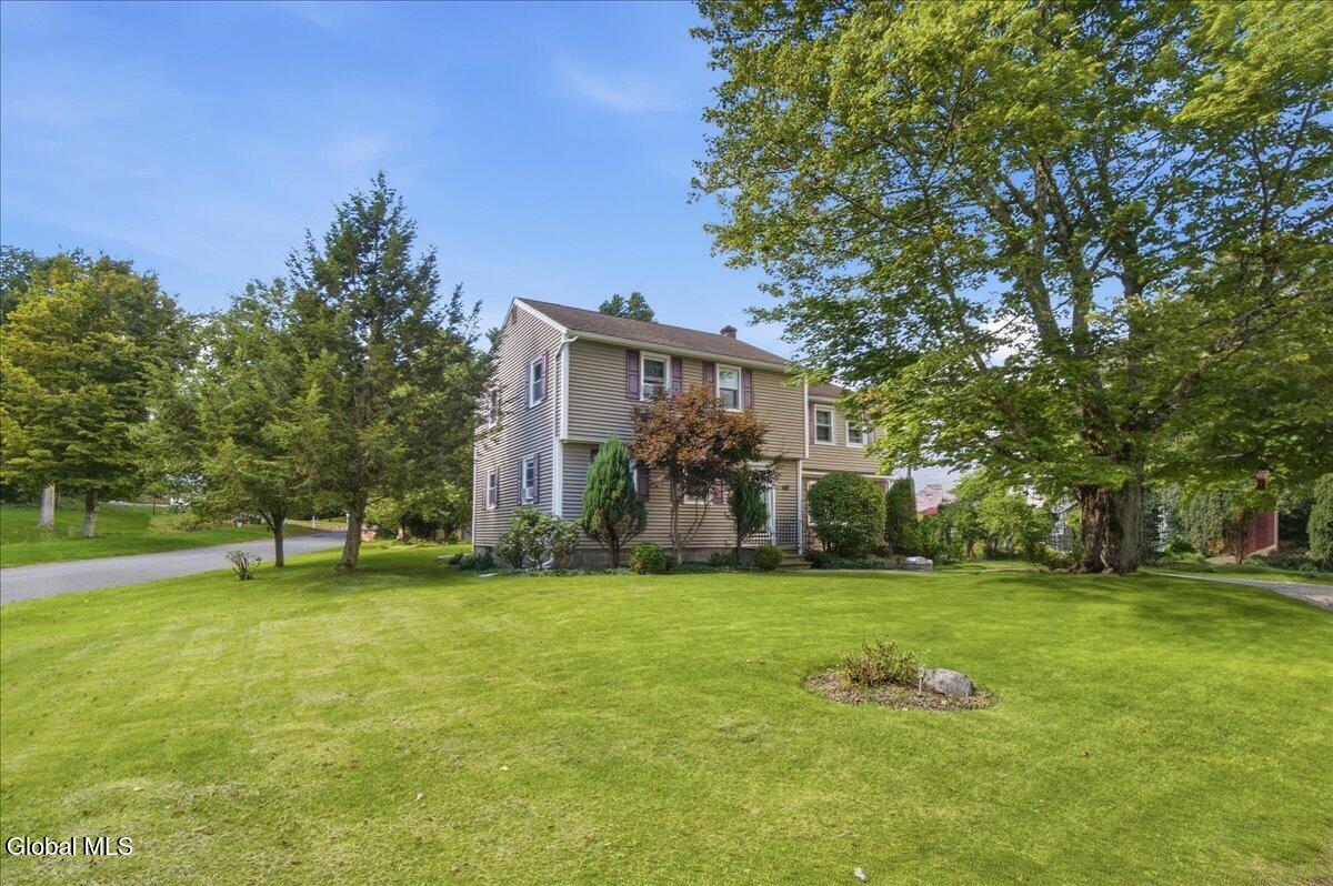 1 Hillview Court Wynantskill NY 12198