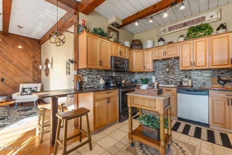 1627 Putnam Road Schenectady NY 12306