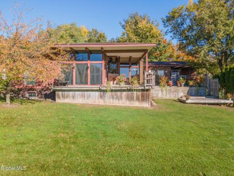 1627 Putnam Road Schenectady NY 12306