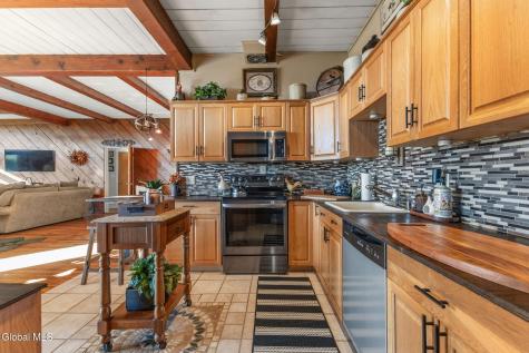 1627 Putnam Road Schenectady NY 12306