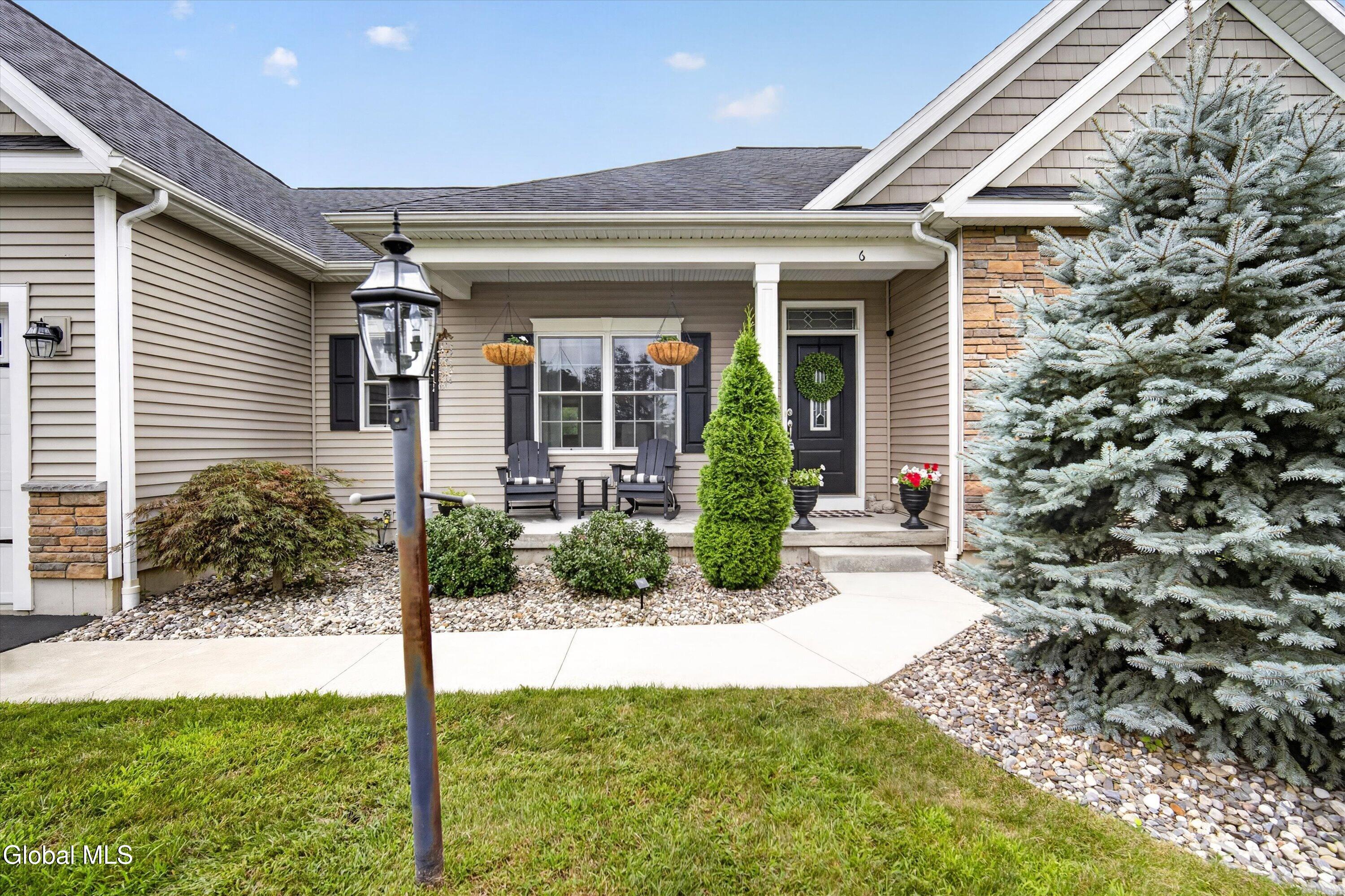 6 Isabel Court Colonie NY 12205