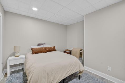 6 Isabel Court Colonie NY 12205
