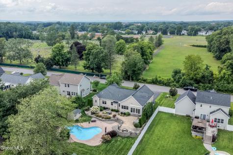 6 Isabel Court Colonie NY 12205