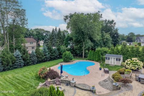 6 Isabel Court Colonie NY 12205