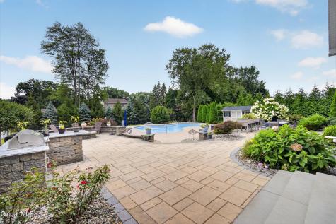 6 Isabel Court Colonie NY 12205