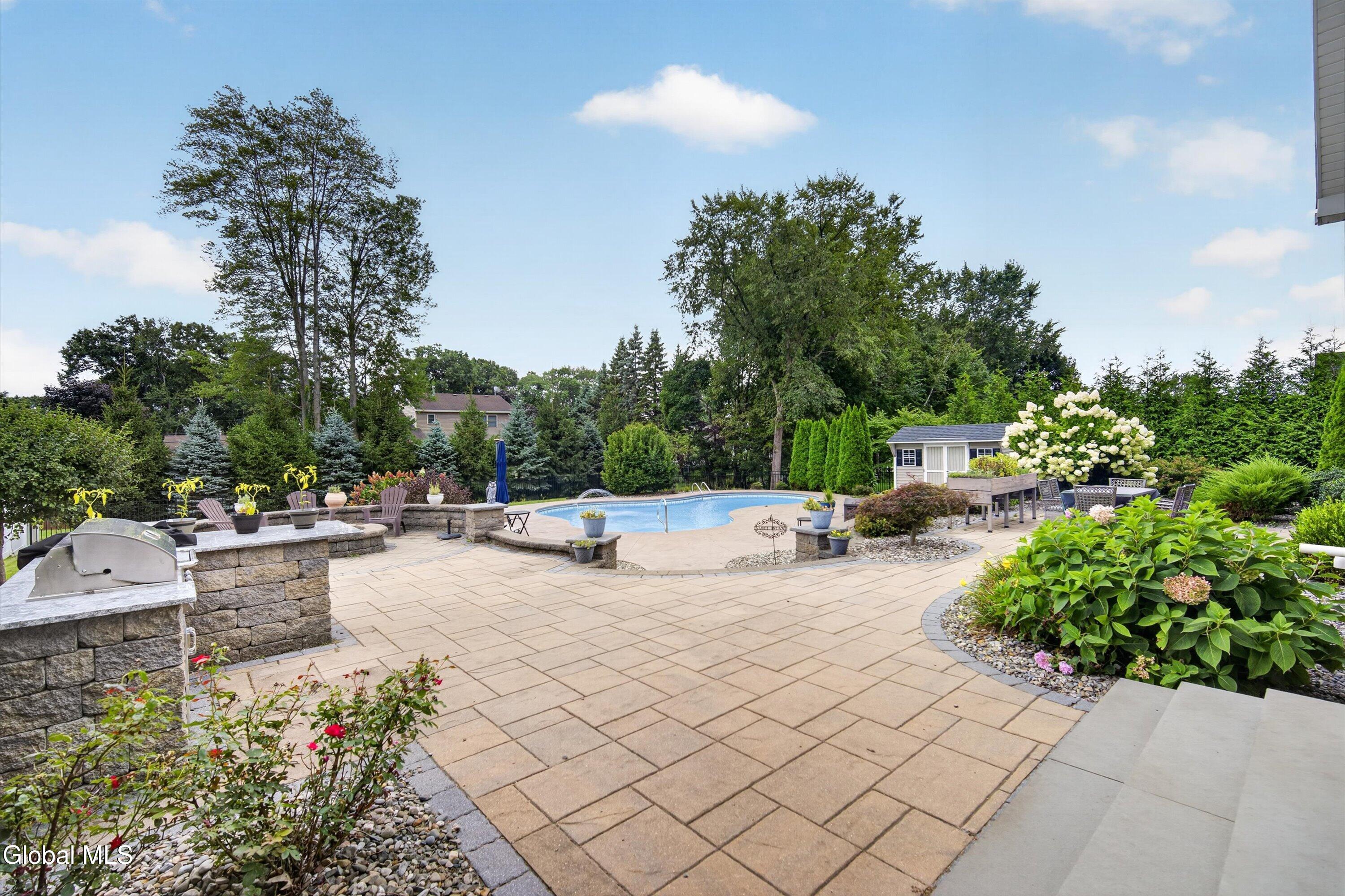 6 Isabel Court Colonie NY 12205