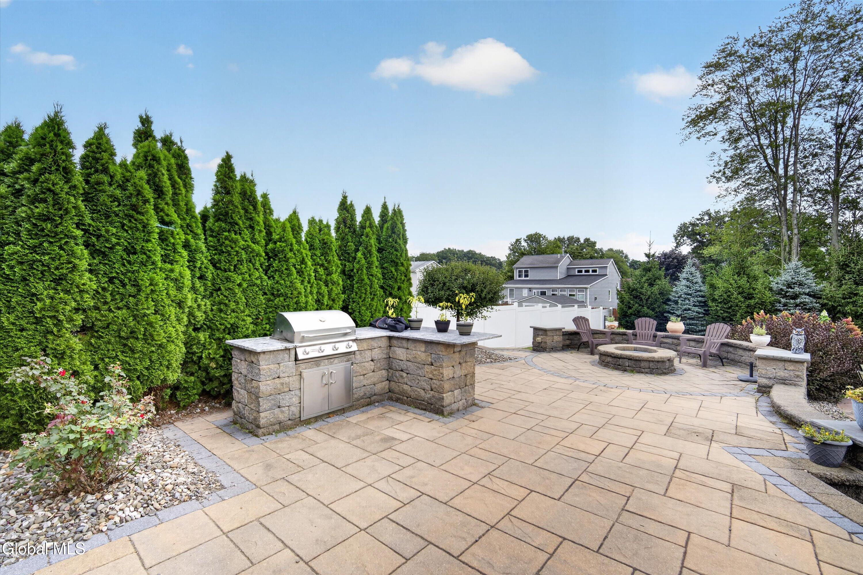 6 Isabel Court Colonie NY 12205