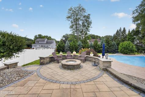 6 Isabel Court Colonie NY 12205