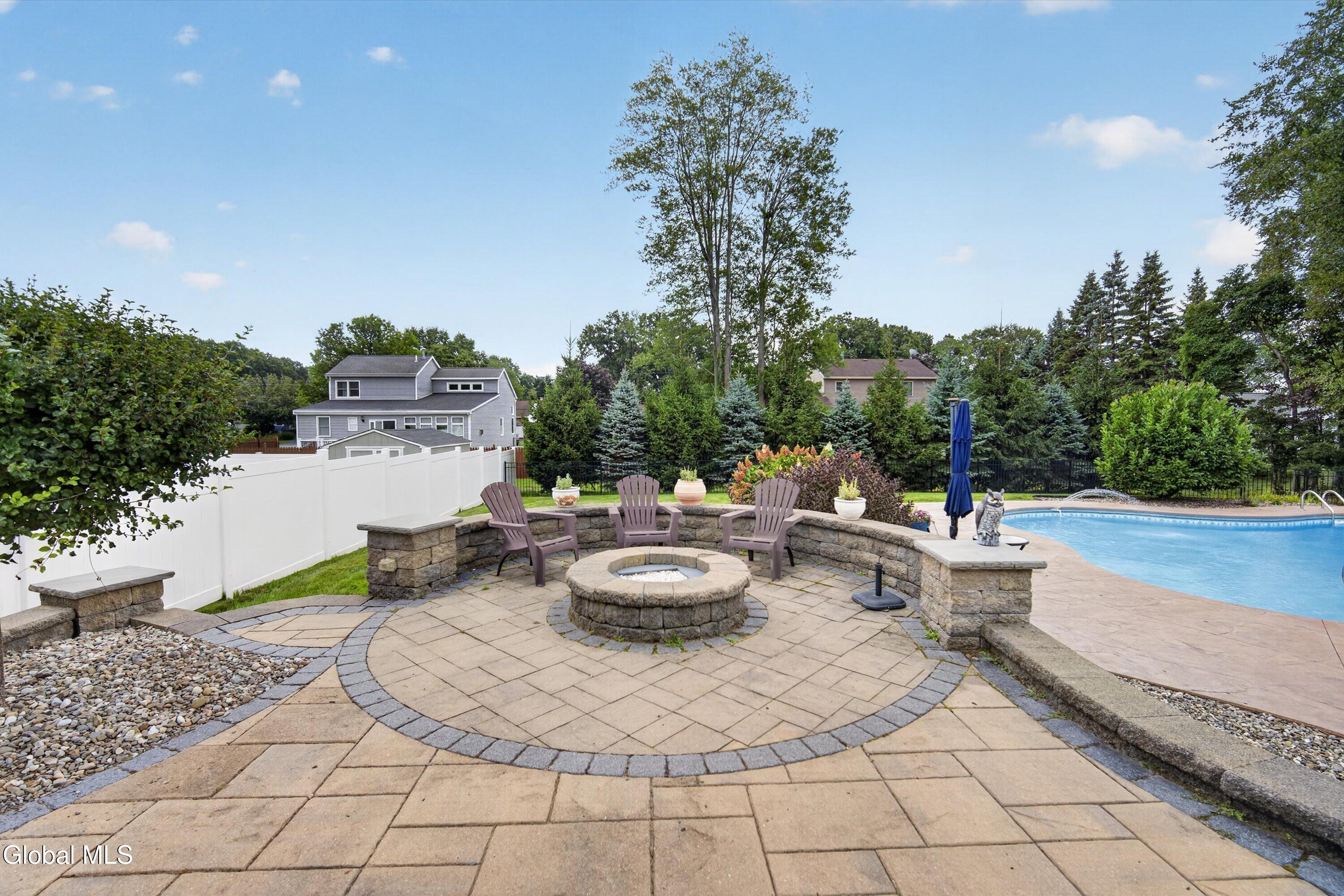 6 Isabel Court Colonie NY 12205