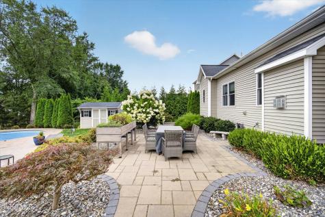 6 Isabel Court Colonie NY 12205