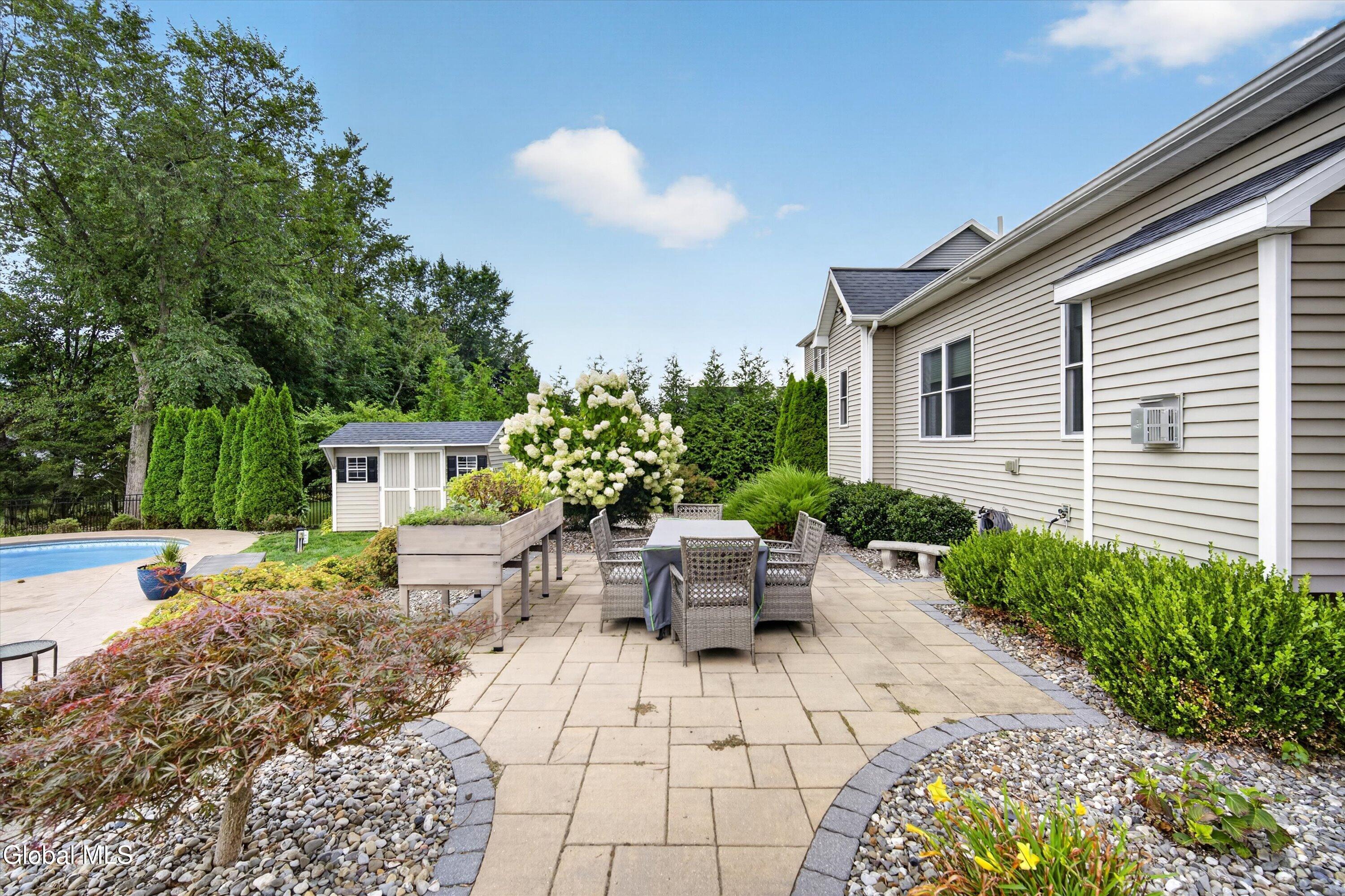 6 Isabel Court Colonie NY 12205
