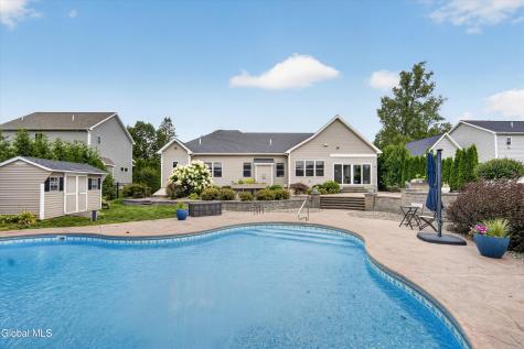 6 Isabel Court Colonie NY 12205