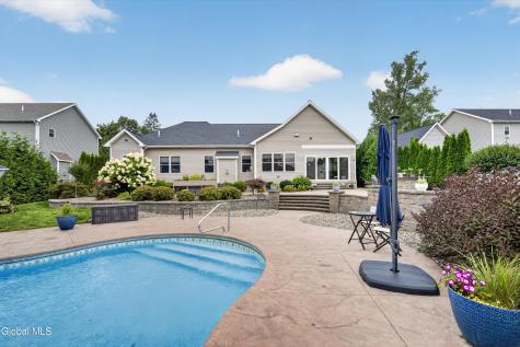 6 Isabel Court Colonie NY 12205