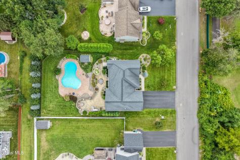 6 Isabel Court Colonie NY 12205