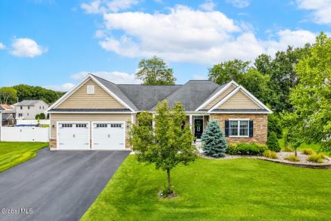 6 Isabel Court Colonie NY 12205