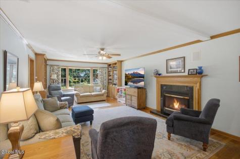 36 Clarendon Road Albany NY 12203