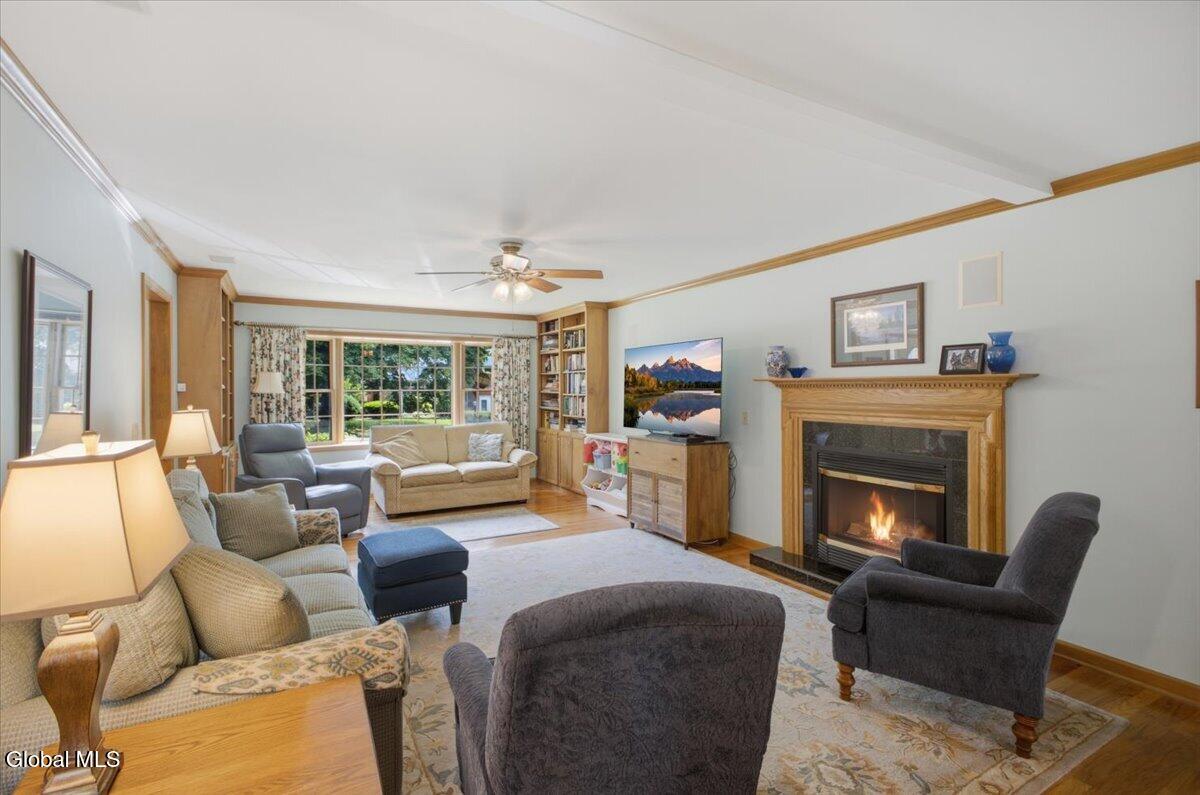 36 Clarendon Road Albany NY 12203