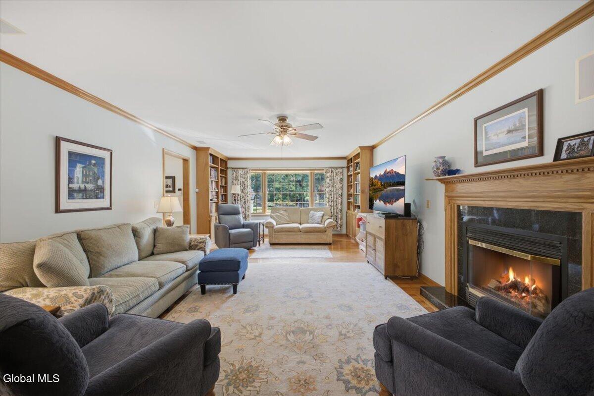36 Clarendon Road Albany NY 12203