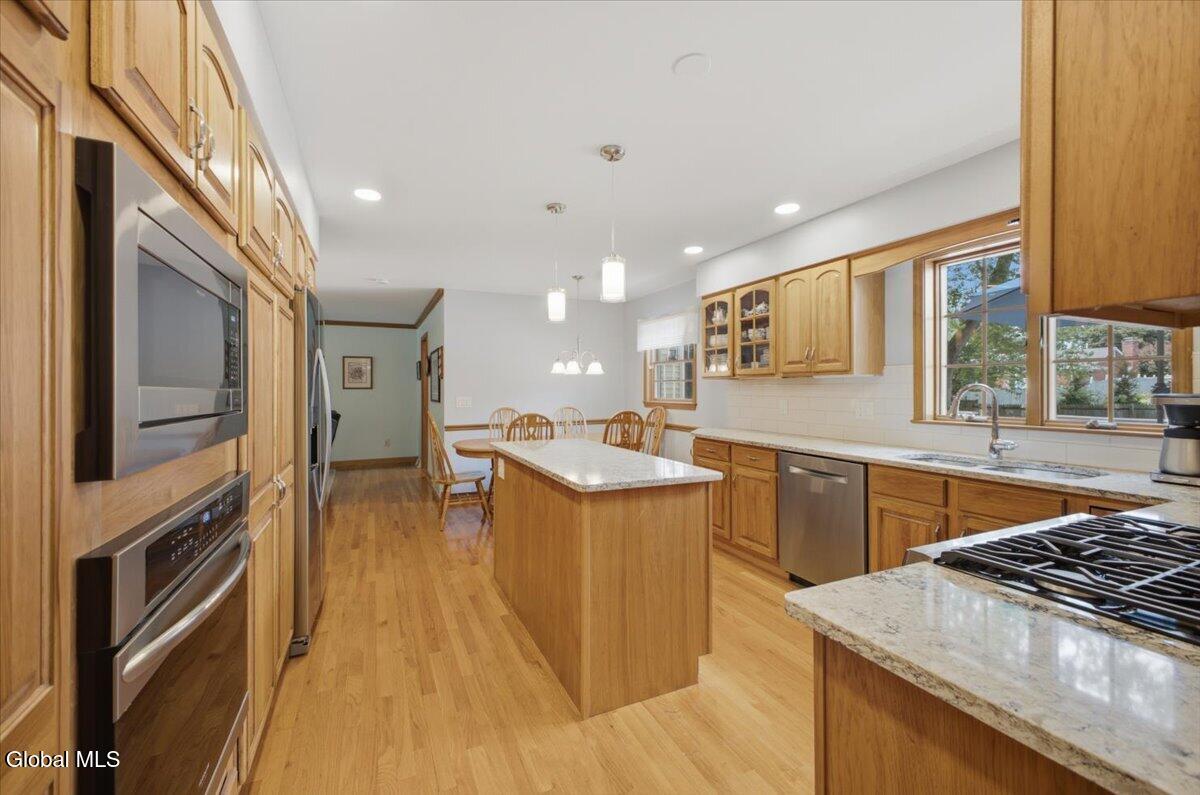 36 Clarendon Road Albany NY 12203