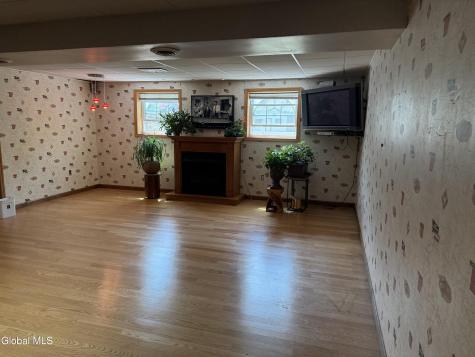 4 Mari Nol Circle Halfmoon NY 12065