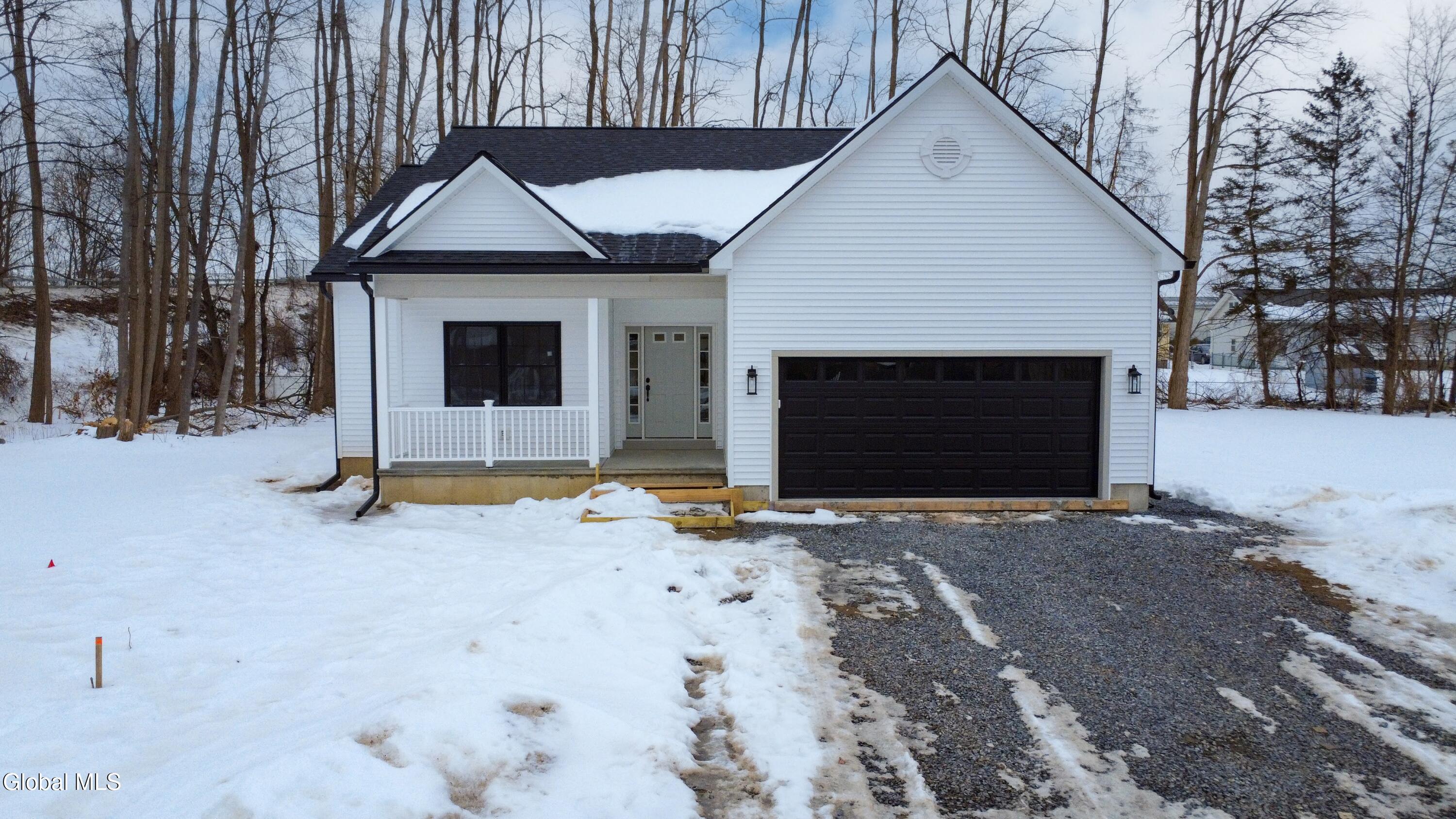102 Anna Court Schenectady NY 12306