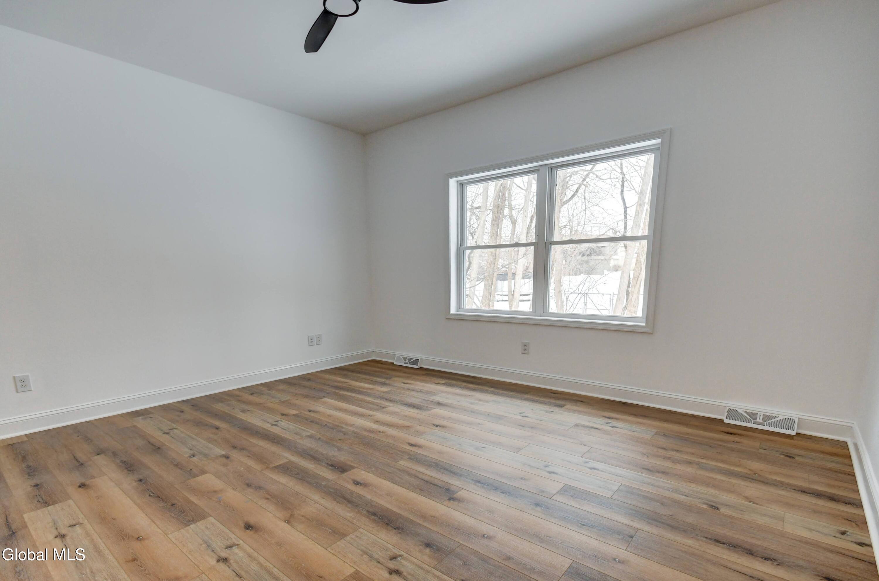 102 Anna Court Schenectady NY 12306
