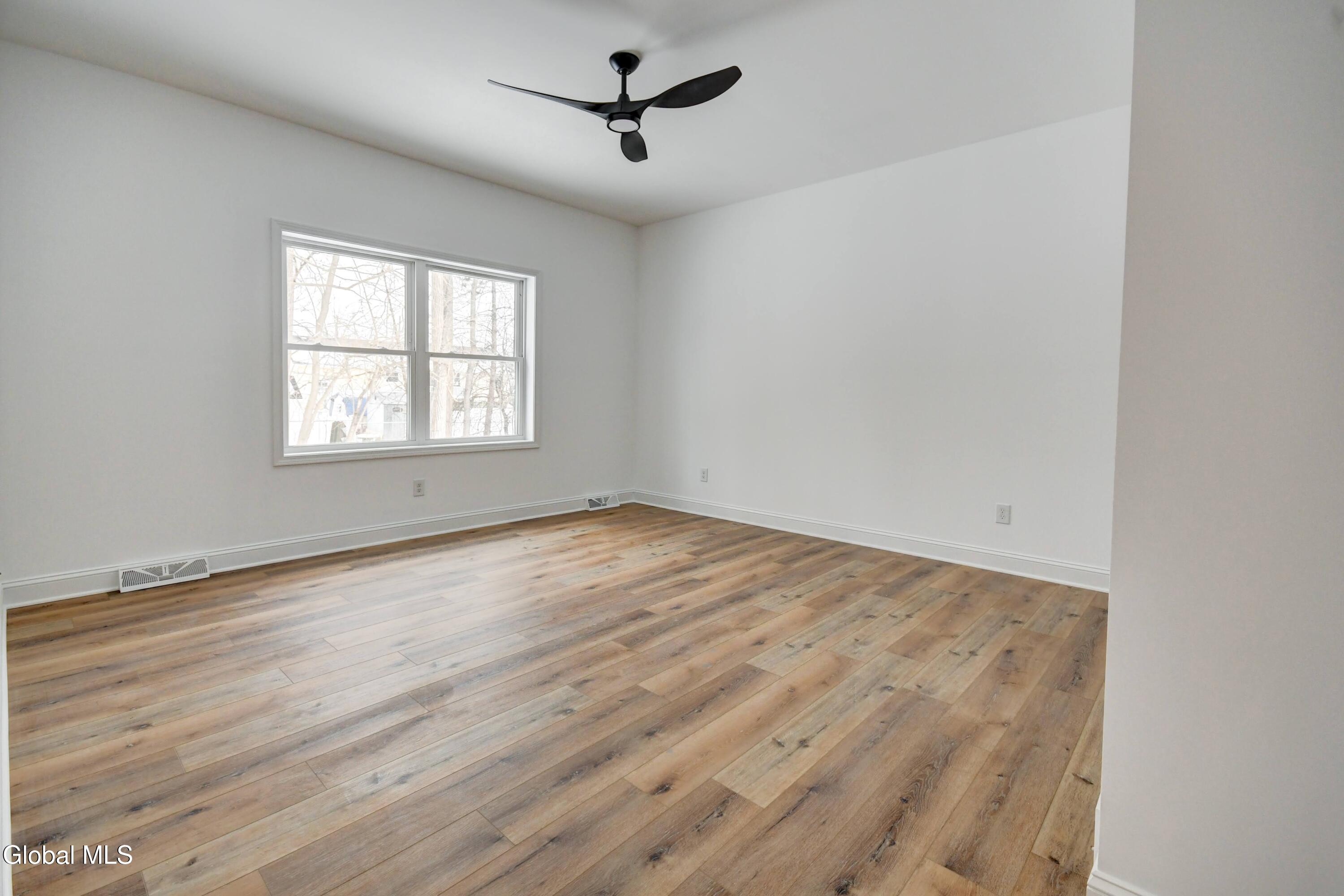 102 Anna Court Schenectady NY 12306
