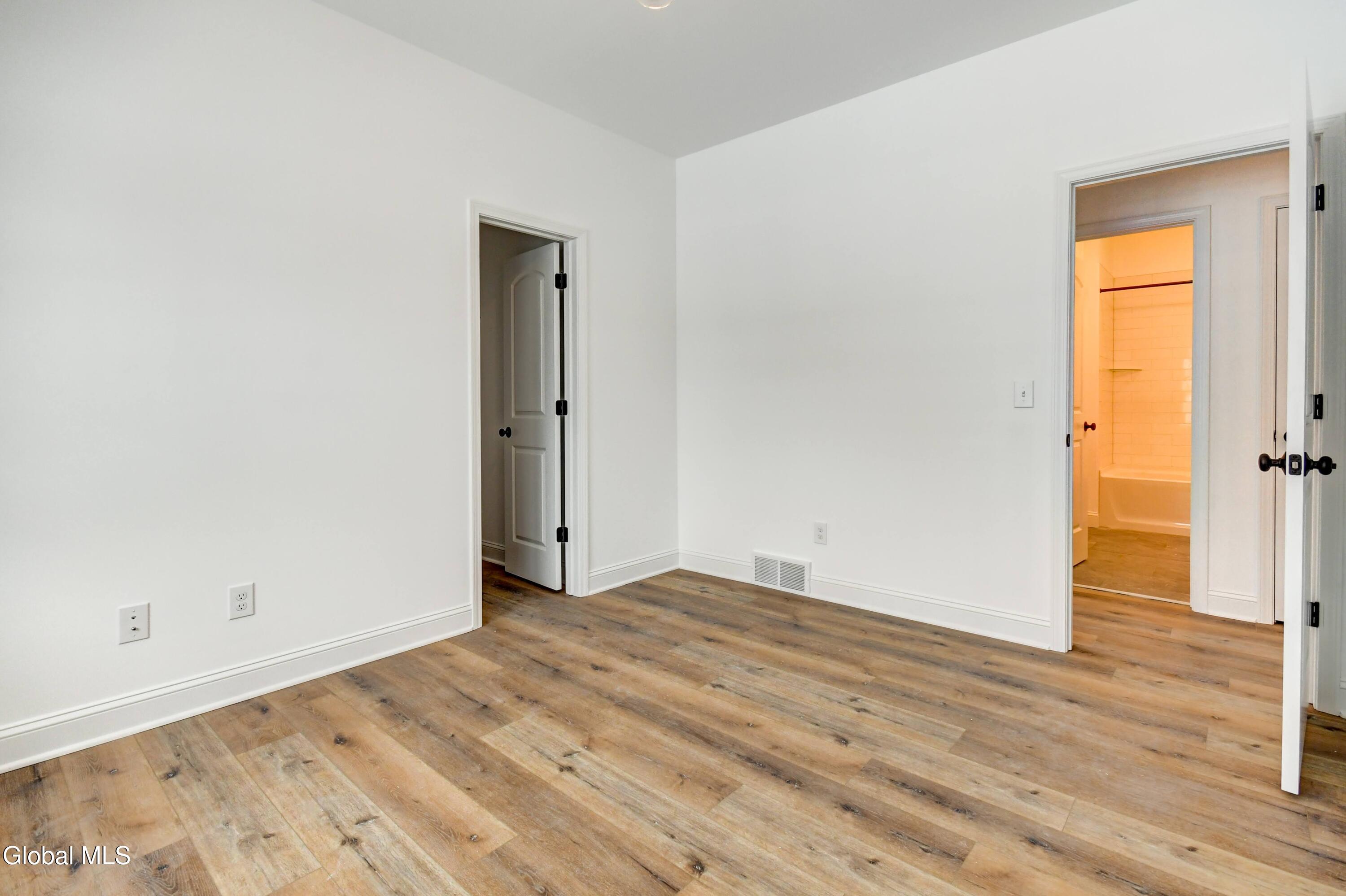 102 Anna Court Schenectady NY 12306