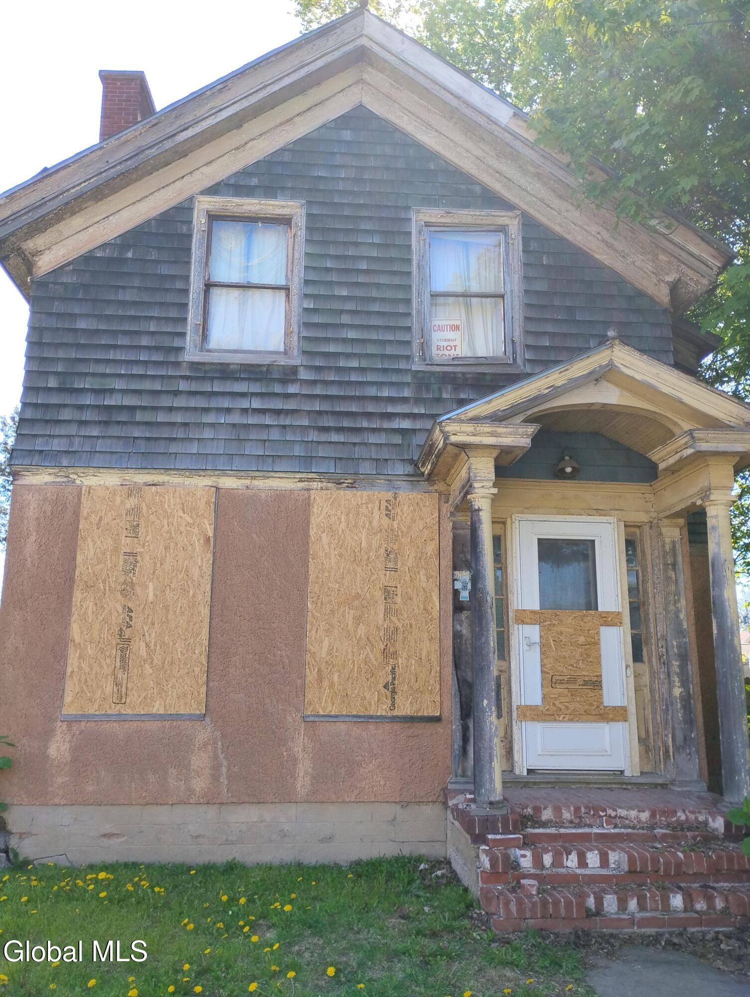 211 Elizabeth St Street Ogdensburg NY 13669