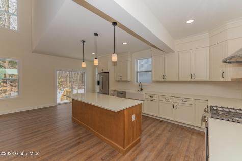 32 Tamarack Street Ballston Lake NY 12019